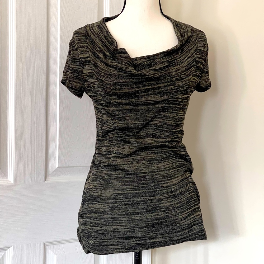 Woman’s slouch neck top